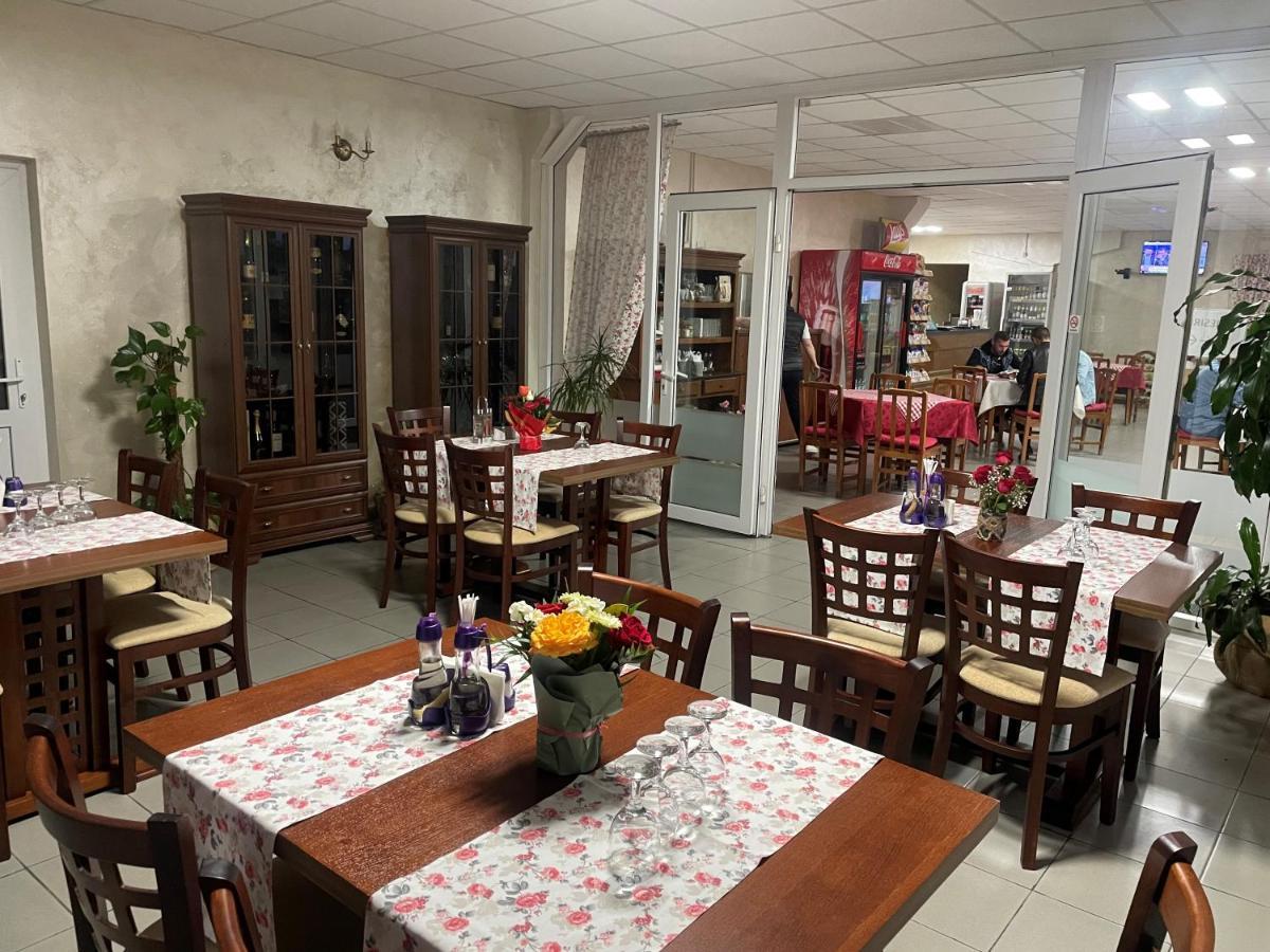 Km 80 Restaurant & Hotel Mavrodolu Dış mekan fotoğraf